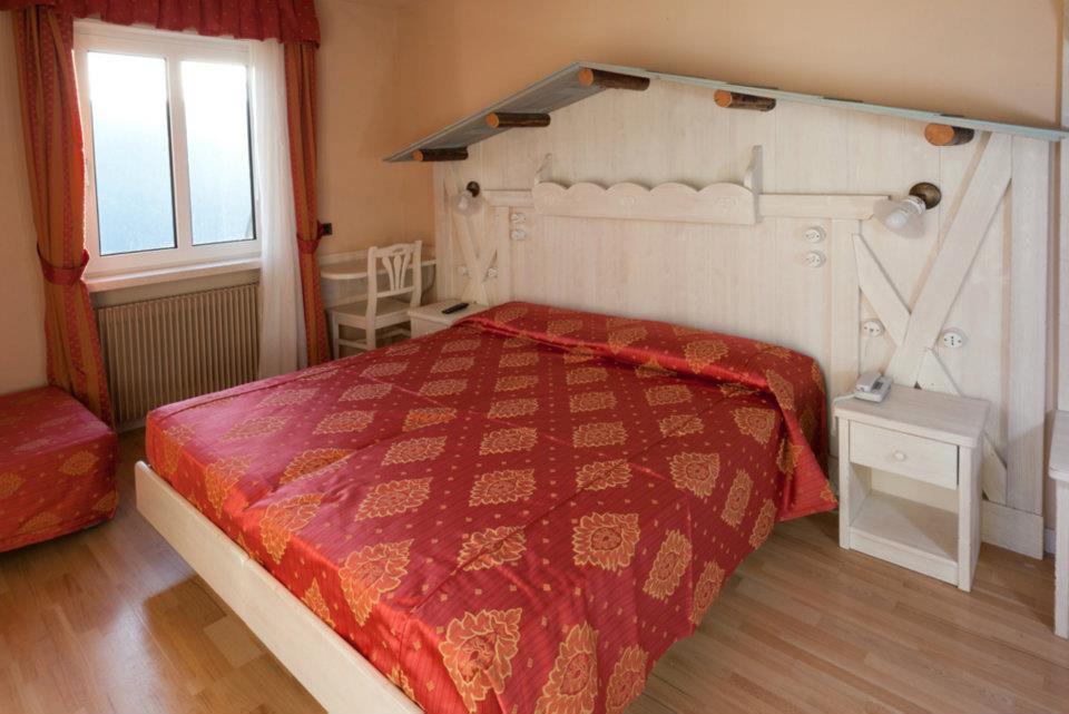 Hotel Rosalpina Фолгария Екстериор снимка