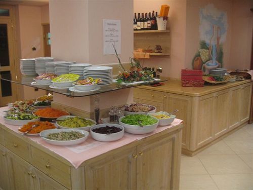 Hotel Rosalpina Фолгария Екстериор снимка